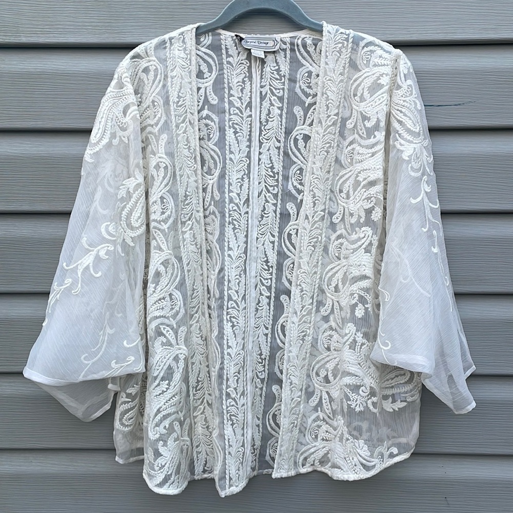 Beyond Vintage Ivory Sheer Embroidered Lace Kimono